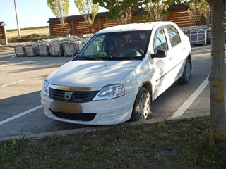 Dacia Logan foto 2