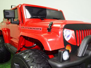 Огромный Jeep 4x4 с широким сидением, багажником и кузовом foto 5