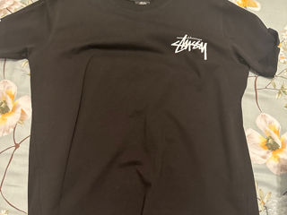 stussy T