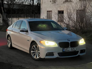 BMW 5 Series foto 2