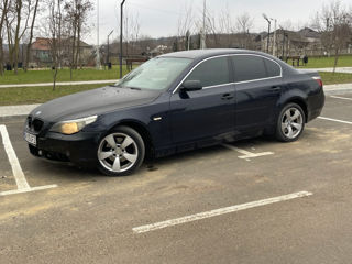 BMW 5 Series foto 3