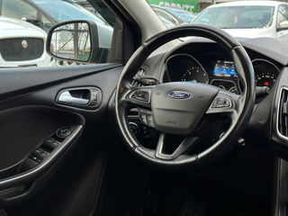 Ford Focus foto 17