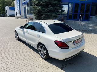 Mercedes C-Class foto 5