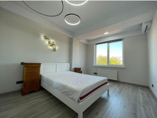 Apartament cu 2 camere, 73 m², Centru, Chișinău foto 9