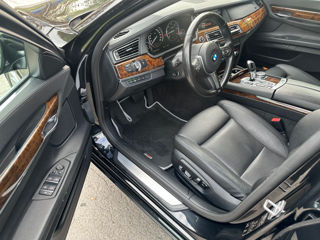 BMW 7 Series foto 9