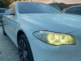 BMW 5 Series foto 2