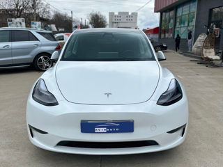 Tesla Model Y foto 3