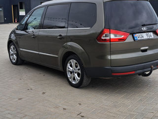 Ford Galaxy foto 3