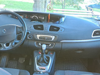 Renault Grand Scenic foto 6