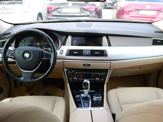 BMW 5 Series Gran Turismo foto 12