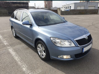 Skoda octavia. Superb.  Nissan qashqai.  Renault megane foto 2