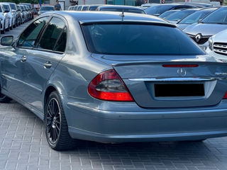 Mercedes E-Class foto 5