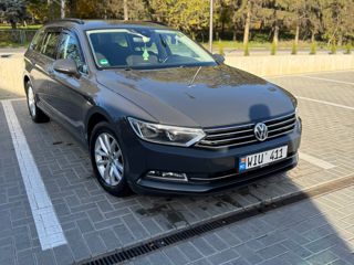 Volkswagen Passat foto 3