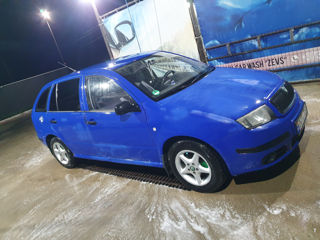 Skoda Fabia foto 3