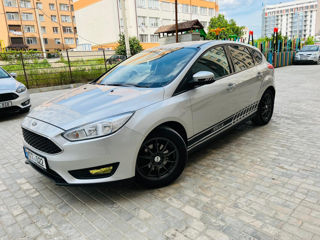 Ford Focus foto 1