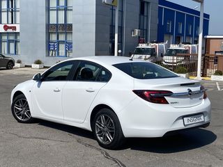 Opel Insignia foto 7