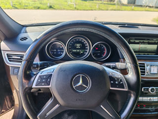 Mercedes E-Class foto 3