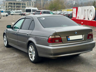 BMW 5 Series foto 8