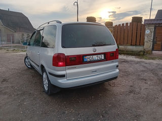 Volkswagen Sharan foto 3