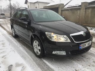 Skoda Octavia foto 1