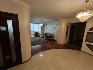 Apartament cu 3 camere, 116 m², Botanica, Chișinău foto 14