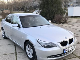 BMW 5 Series foto 5