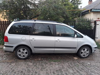 Volkswagen Sharan foto 1