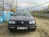 Volkswagen Vento foto 3