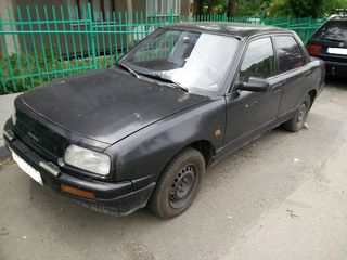 Daihatsu Applouse foto 2