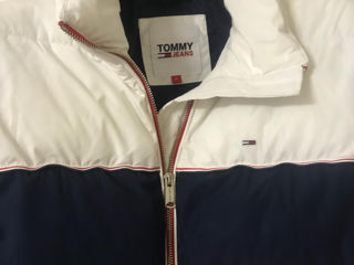 Зимняя куртка Tommy Hilfiger.  Оригинал ! foto 3