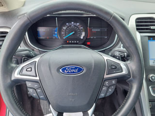 Ford Fusion foto 12