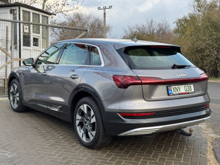 Audi e-tron foto 4