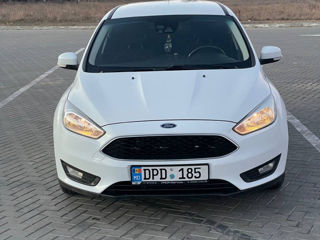 Ford Focus foto 2