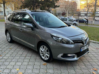 Renault Grand Scenic foto 2