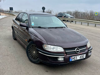 Opel Omega foto 2