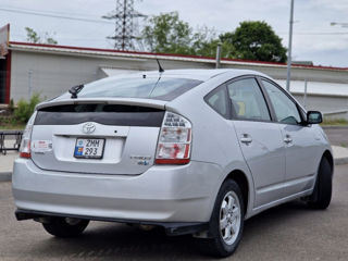 Toyota Prius foto 4