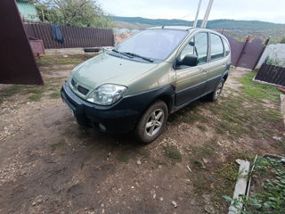 Renault Scenic foto 1