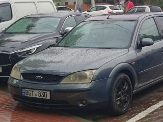 Ford Mondeo foto 1