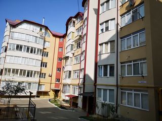 Vand apartament cu 3 camere. com. Tohatin foto 4