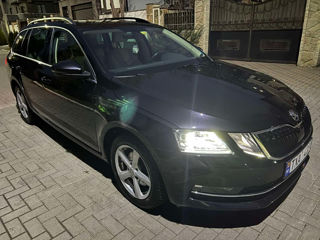 Skoda Octavia foto 3