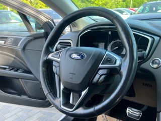 Ford Fusion foto 9