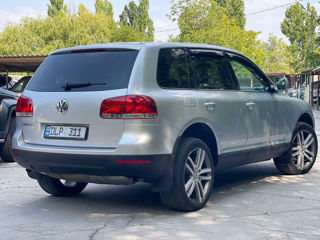 Volkswagen Touareg foto 6