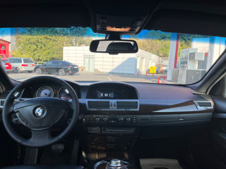 BMW 7 Series foto 4