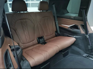 BMW X7 foto 18