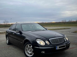 Mercedes E-Class foto 5