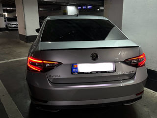 Skoda Superb foto 3