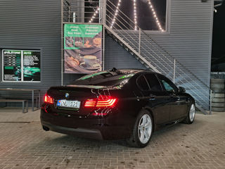 BMW 5 Series foto 3