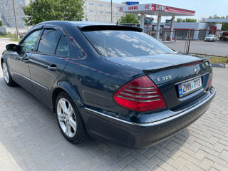 Mercedes E-Class foto 4