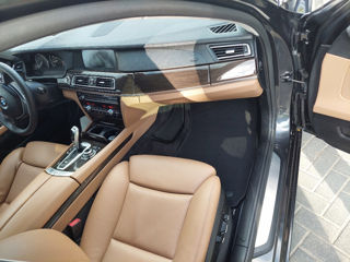 BMW 7 Series foto 6