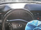 Mercedes E Class foto 5